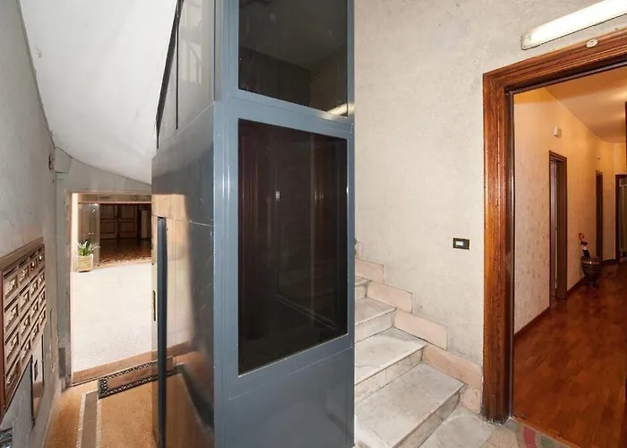 Residenza Laterano בית הארחה *