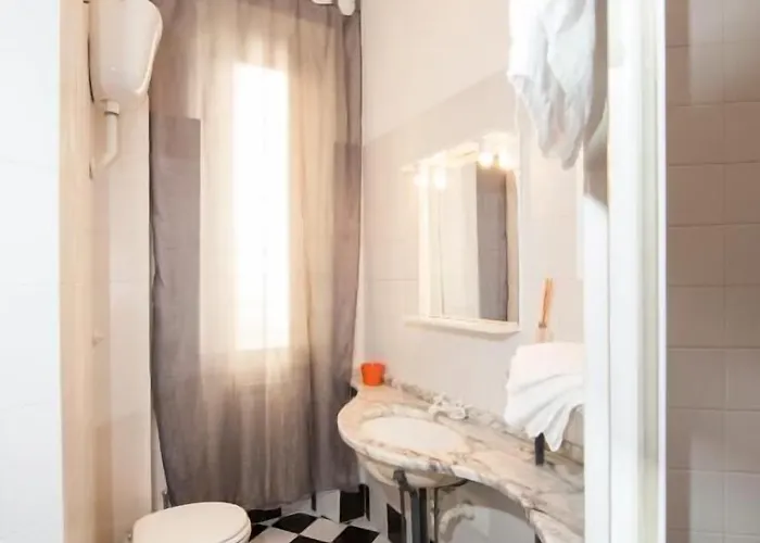 Laterano Guest house *